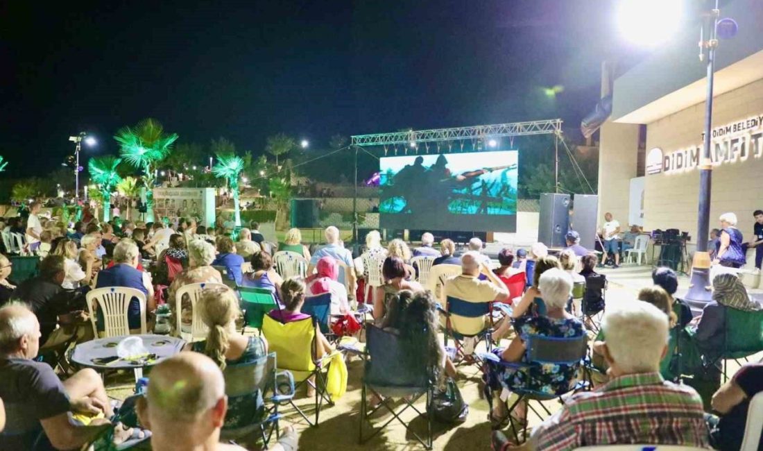 Didim Belediyesi’nin Yaz Şenlikleri kapsamında düzenlediği açık hava sinema gösterimleri,