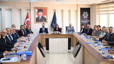 CHP’den istifa ederek AK Parti’ye geçen Aydın Büyükşehir Belediye Başkanı