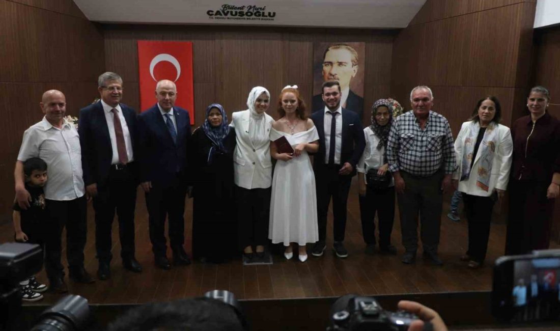 DENİZLİ (İHA) – Aile ve Sosyal Hizmetler Bakanı Mahinur Özdemir