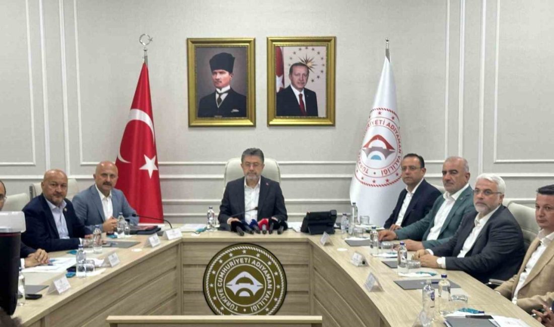 Bakan Yumaklı: “Adıyaman, tarımda marka şehir olma yolunda güçlü adımlarla ilerliyor” Tarım ve Orman Bakanı İbrahim Yumaklı, Adıyaman’da düzenlenen Sektör Toplantısı’nda
