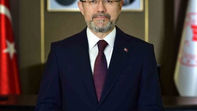 Tarım ve Orman Bakanı İbrahim Yumaklı, Denizli’deki yangına müdahale eden