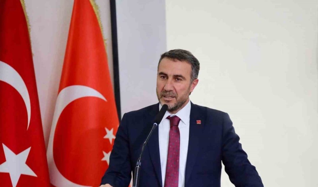 Başkan Altun: “CHP’nin hiç olmadık zamanda gündemi değiştirecek kan pompalayan bir damarı var” Saadet Partisi Kayseri İl Başkanı Erdal Altun, “CHP’nin hiç olmadık