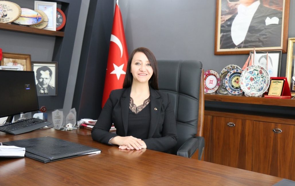 Başkan Tekin’den sert tepki Pazaryeri Belediye Başkanı Zekiye Tekin, ilçelerinde kurulan panayıra gölge düşürmeye