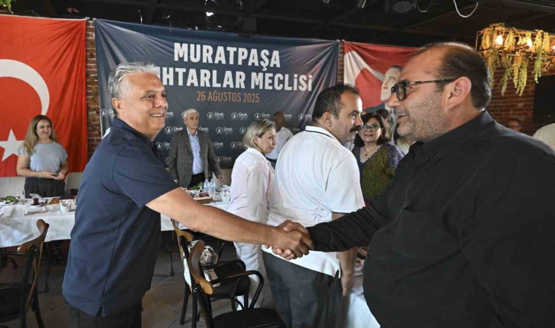 Başkan Uysal: “Siyaset değil, çocukların geleceği önceliğimiz” Antalya Muratpaşa Belediye Başkanı Ümit Uysal, muhtarlarla bir araya geldiği