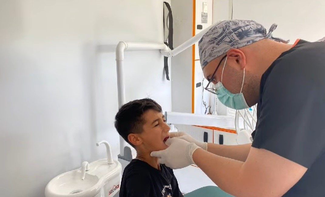 Bayburt İl Sağlık Müdürlüğü tarafından yürütülen ağız ve diş sağlığı