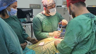 Bayburt’ta omurilik basısı yaşayan bir hasta, Bayburt Devlet Hastanesinde yapılan