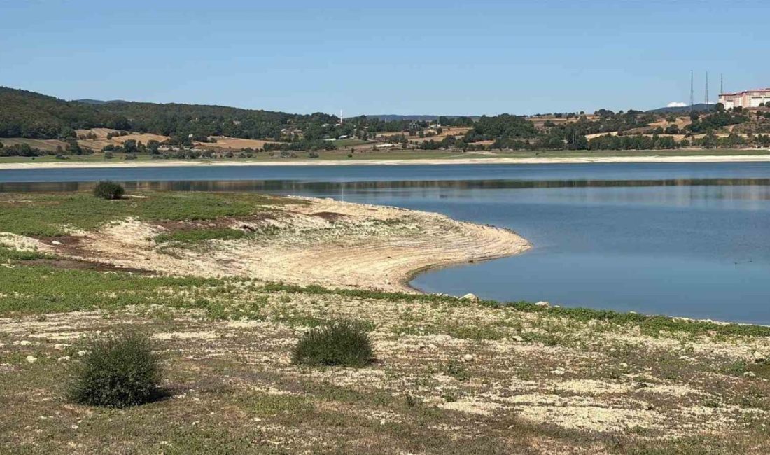 Bolu’nun 3.5 aylık içme suyu kaldı: Su seviyesi yüzde 26 Bolu’nun içme ve kullanma suyu ihtiyacını karşılayan Gölköy Barajı Gölü’nde