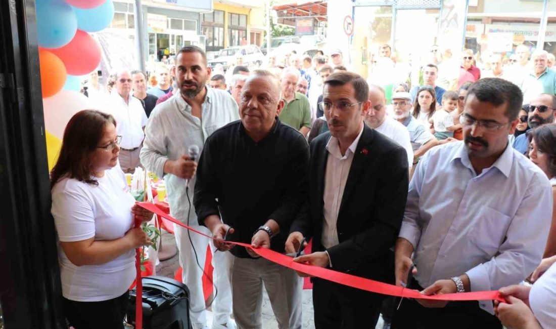 Aydın’ın Bozdoğan ilçesinde hizmete giren kırtasiye ve oyun salonu düzenlenen