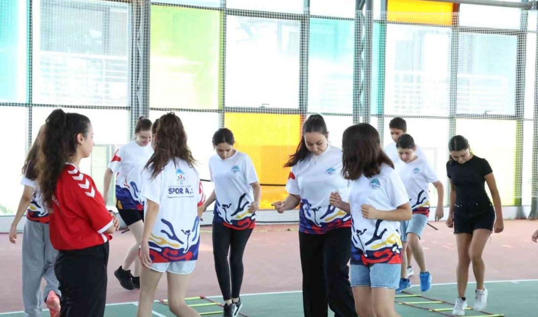 Kayseri Büyükşehir Belediyesi’nin, futbol, basketbol, okçuluk, tenis, yüzme, kick boks