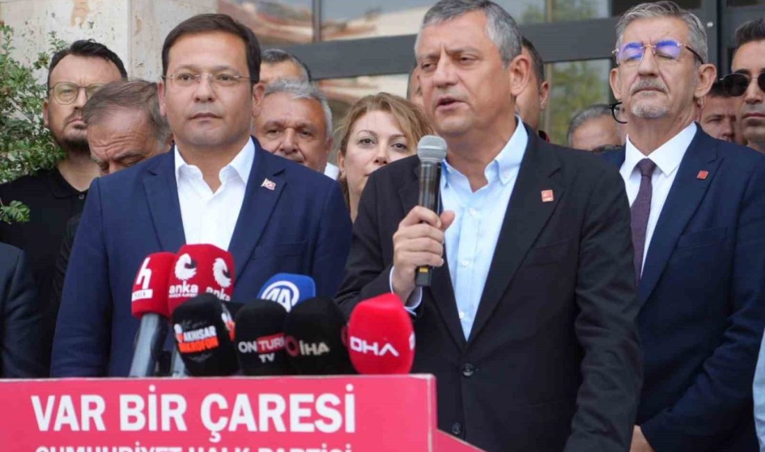 CHP Genel Başkanı Özel, Sındırgı’da incelemelerde bulundu Balıkesir’in Sındırgı ilçesinde meydana gelen 6.1 büyüklüğündeki depremin ardından Cumhuriyet