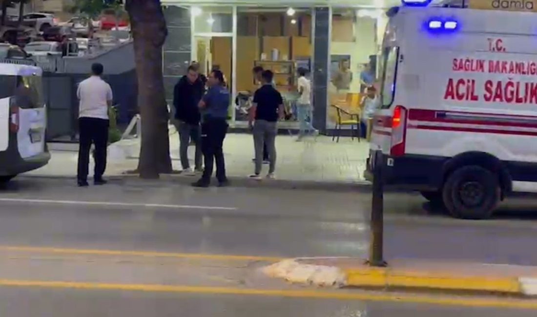 Çorum’da kuaför salonunda silahlı saldırı: 1 yaralı Çorum’da bir şahıs, husumetli olduğu şahsı kuaför salonunda silahla vurarak
