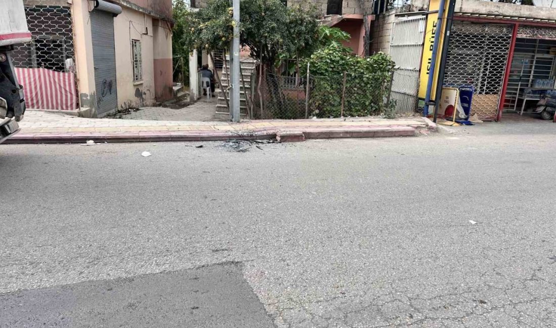 Elektrik teli havai fişek gibi patladı Hatay’ın İskenderun ilçesinde aşırı sıcaklar nedeniyle genleşen elektrik tellerinde meydana