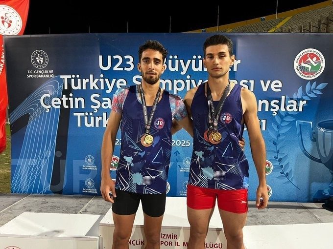 Eskişehir’e altın madalya Eskişehir Gençlik ve Spor İl Müdürlüğü, Eskişehirli sporcuların şampiyonluğunu kutladı.