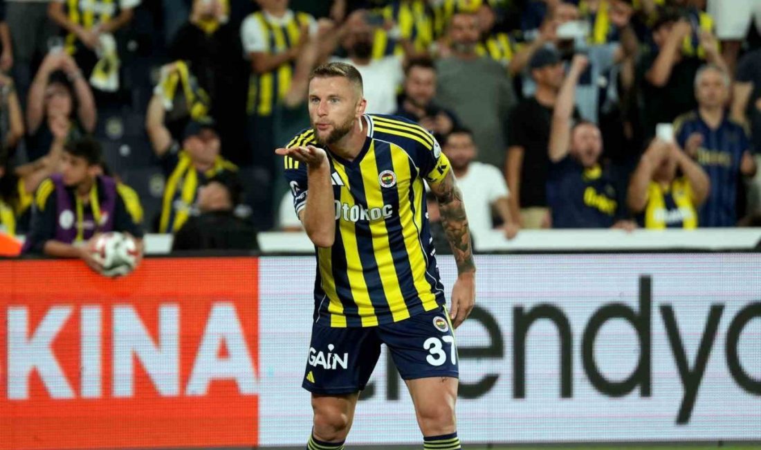 Fenerbahçe’nin ligdeki ilk golü Milan Skriniar’dan Trendyol Süper Lig’de bu sezon Fenerbahçe’de ilk gol Kocaelispor karşısında