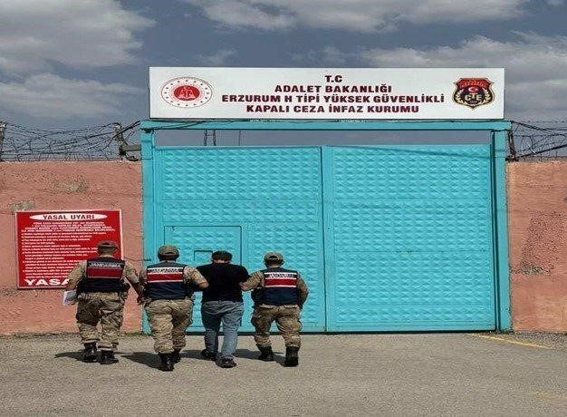 Erzurum’da hakkında 14 yıl kesinleşmiş hapis cezası bulunan FETÖ/PDY silahlı
