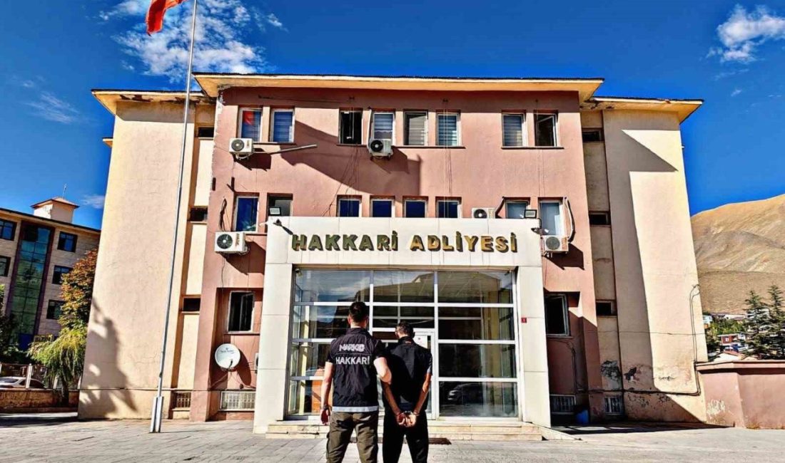 Hakkâri’de aranan 15 şahıs yakalandı Hakkâri’de polis ekipleri tarafından yürütülen çalışmalar aranması bulunan 15 şüpheli