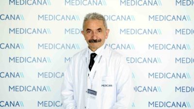 Sıcaklar etkisini sürdürürken havuzlar da vatandaşların serinleme alternatifleri arasında yer