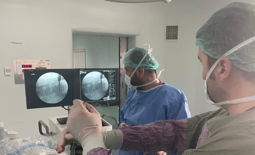 Karabük’te ilk kez perkütan stabilizasyon ameliyatı bir hasta üzerinde başarıyla