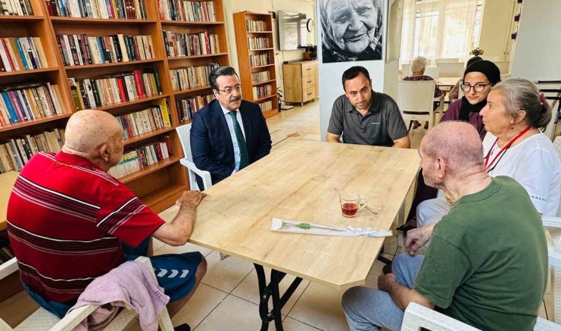 Burhaniye Kaymakamı Cumali Atilla, Burhaniye Huzurevi Vakfı Özel Eczacı Kenan
