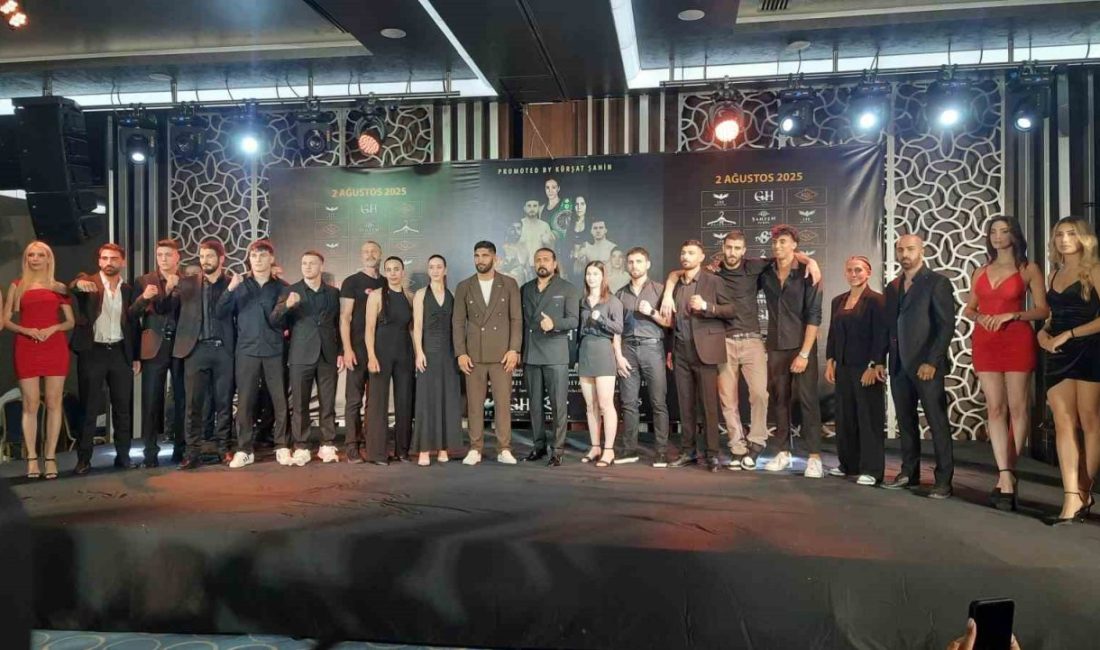 Dünyanın önde gelen kick boks dövüşçüleri, organizatörlüğünü Loca Fight Club