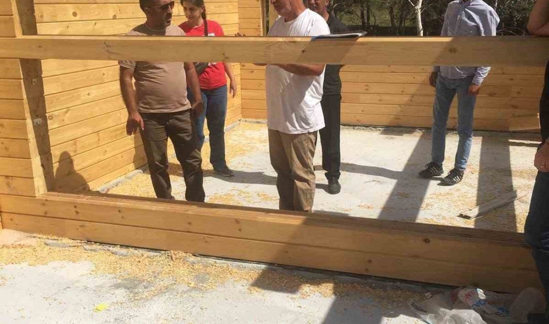 Arpaçay’da yapımına başlanan ve kışa yetiştirilmesi planlanan Kütük Ev Çıldır