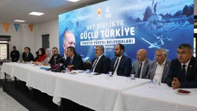 Afyonkarahisar’da açıklamalarda bulunan Milli Eğitim Bakanı Prof. Dr. Yusuf Tekin,