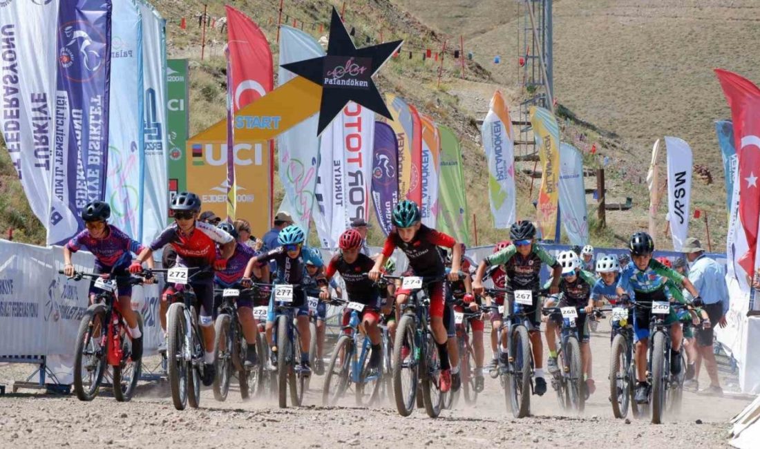 Palandöken’in zirvesinde pedal çevirdiler Büyükşehir Belediyesi Ejder 3200 AŞ ile Türkiye Bisiklet Federasyonu tarafından
