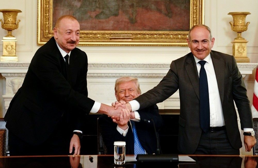 Paşinyan: “Ermenistan-Azerbaycan arasında barış 8 Ağustos’ta tesis edildi” Ermenistan Başbakanı Nikol Paşinyan, “8 Ağustos’ta Washington’da imzalanan deklarasyon sonucunda