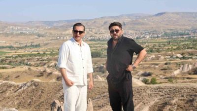 Ünlü sanatçı Rafet El Roman, ‘Bitmedi Eziyetin’ isimli yeni şarkısının