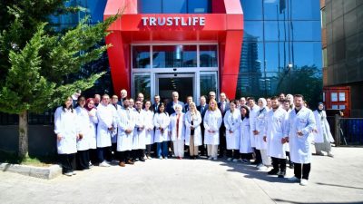 Sağlık Bakanı Prof. Dr. Kemal Memişoğlu, beraberindeki TÜSEB Başkanı Prof.