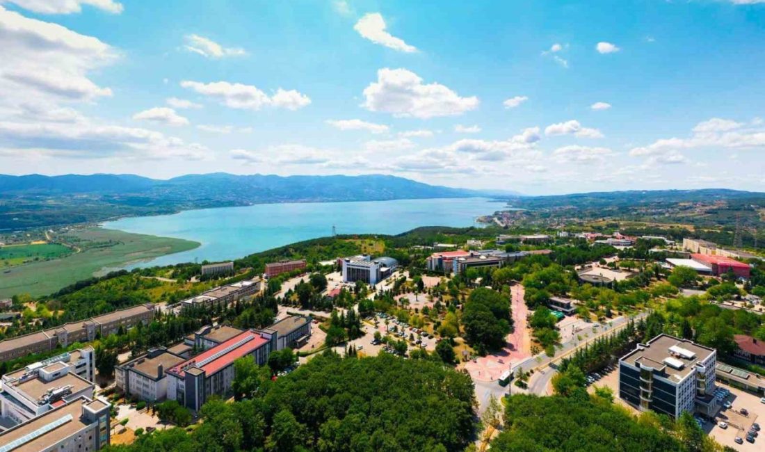 Sakarya Üniversitesi, 2025-2026 Eğitim-Öğretim Yılı için YKS ile yerleşen öğrencilerin
