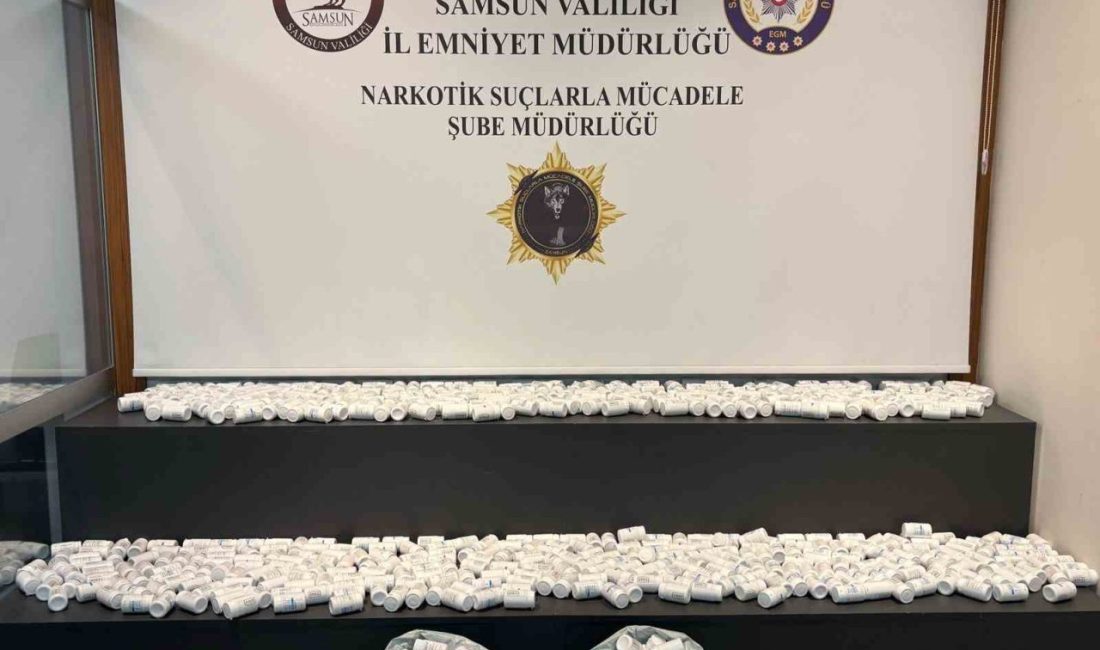 Samsun’da çatı katında çuvallar ve çöp poşetleri içinde 45 bin