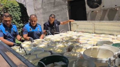 Şanlıurfa’da denetim gerçekleştiren zabıta ekipleri, bir süt ürünleri imalathanesinde düzenledikleri