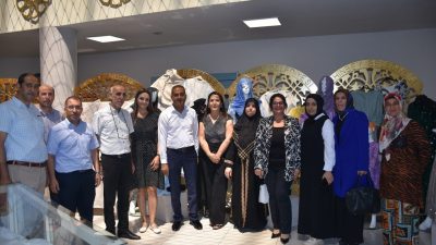 Şahinbey Belediyesi’ne bağlı Selçuklu Gençlik Merkezinde eğitim gören kursiyerler, bir