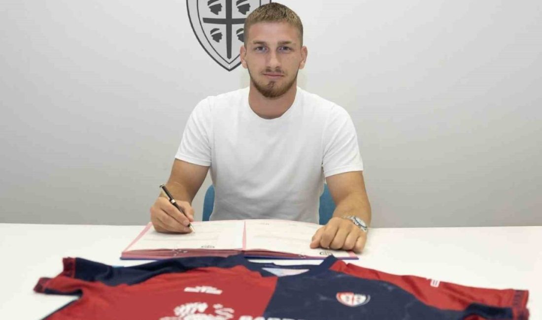 Semih Kılıçsoy, satın alma opsiyonlu Cagliari’ye kiralandı Beşiktaş, genç futbolcusu Semih Kılıçsoy’un İtalyan ekibi Cagliari’ye satın alma