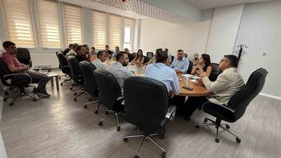 Siirt’te düzenlenen “Sağlık Yönetimi Zirvesi”nde, sağlık hizmetlerinde kaliteyi artıracak yenilikçi