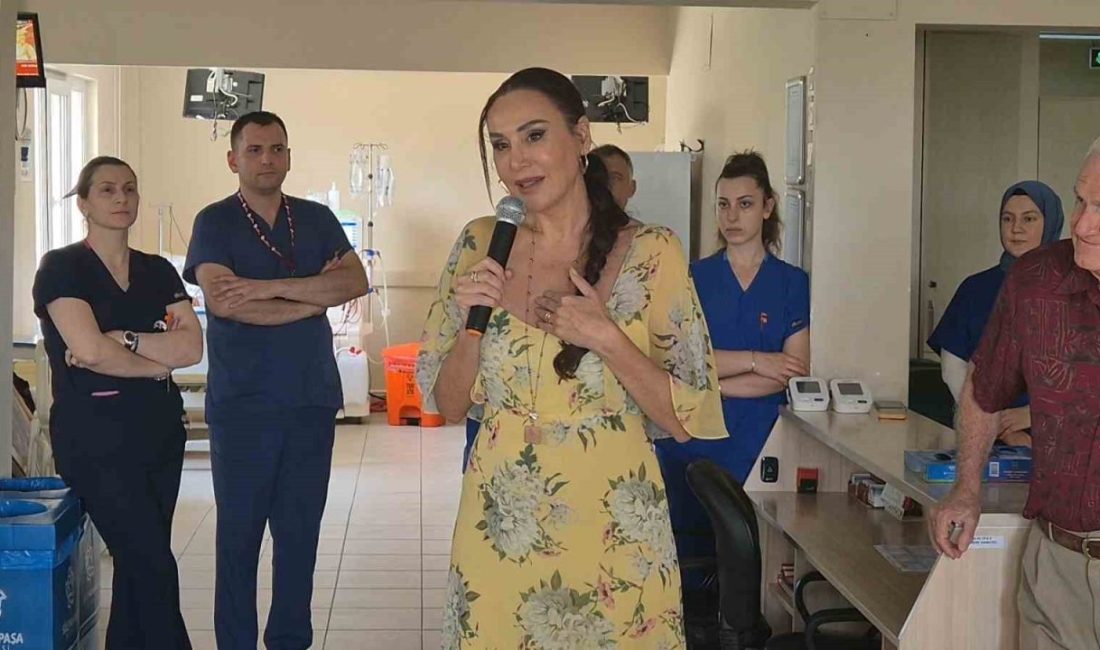 Tekirdağ’da diyaliz hastalarına zihinsel egzersiz desteği: Hastalara Şenkal sürprizi Tekirdağ’da diyaliz hastalarının yaşam kalitesini artırmaya yönelik geliştirilen “Zihin Egzersizleri
