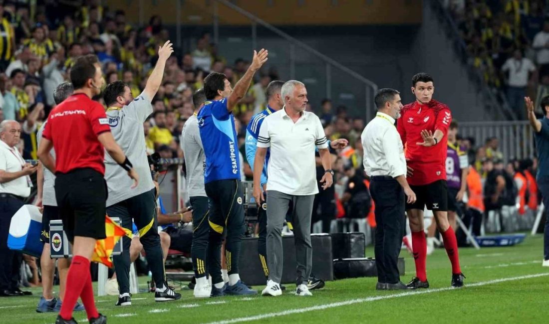 Trendyol Süper Lig’in 3. haftasında Fenerbahçe, evinde karşılaştığı Kocaelispor’u 3-1