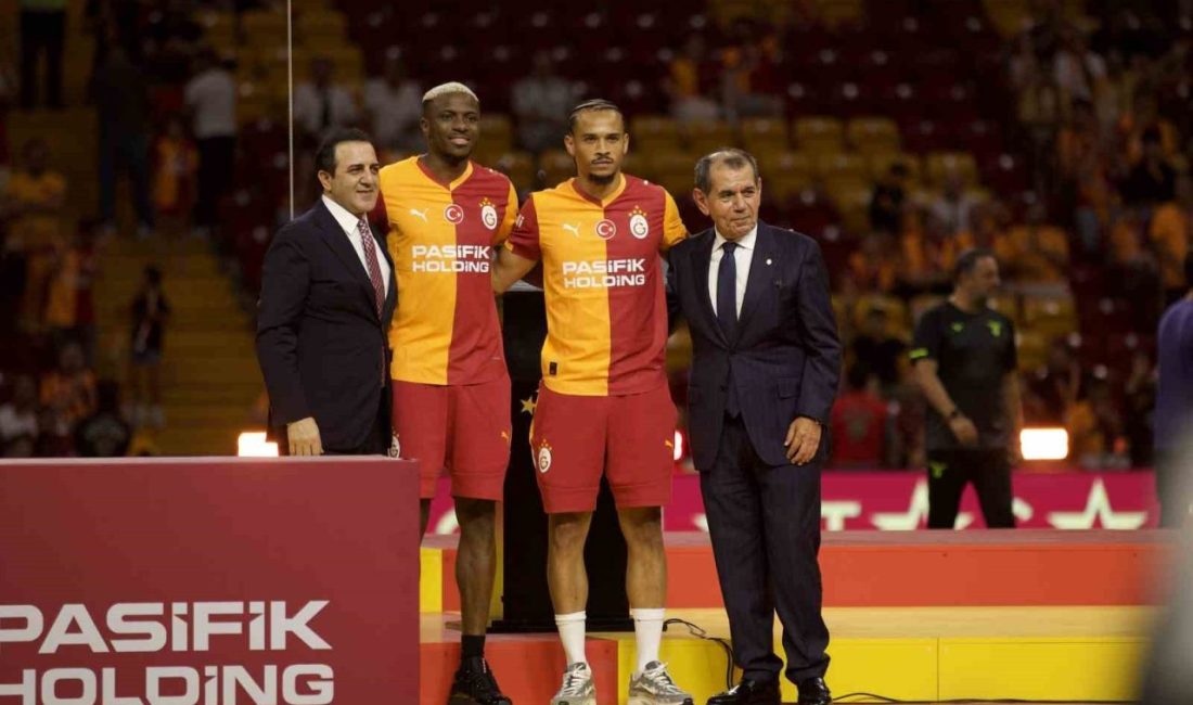Galatasaray, yeni transferleri Nijeryalı futbolcu Victor Osimhen ve Alman futbolcu