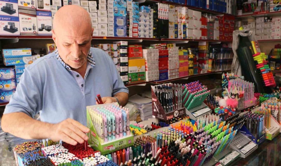 Yeni eğitim öğretim dönemi öncesi kırtasiyelerde hazırlıklar tamamlandı Diyarbakır’da yeni eğitim-öğretim döneminin başlamasına kısa bir süre kala kırtasiyelerde