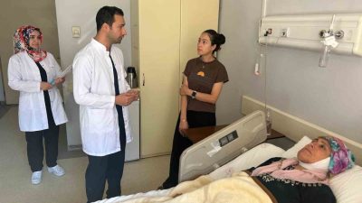 Muş’ta 15 yıldır yüz felciyle yaşayan 54 yaşındaki hasta, Van