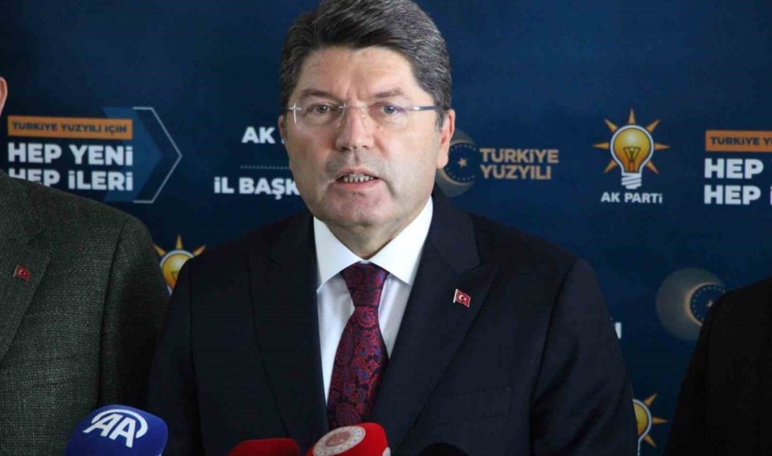 Çanakkale’de ’AK Parti Türkiye Yüzyılı Buluşmaları’na katılan Adalet Bakanı Yılmaz