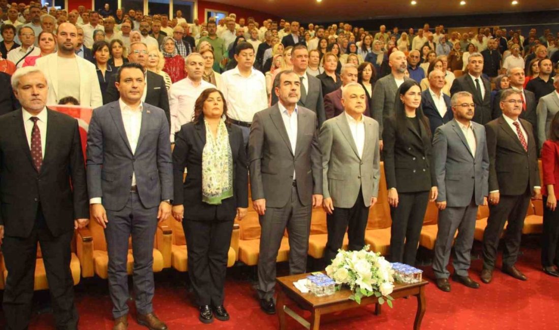 AK Parti Aydın İl Danışma Meclisi toplantısında konuşan AK Parti