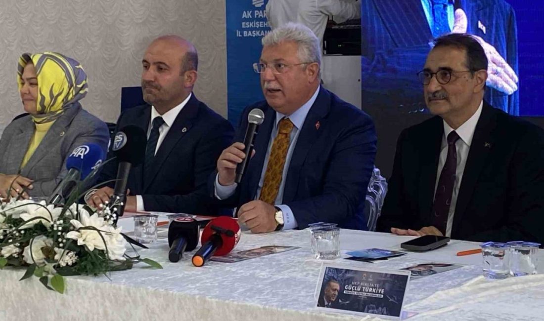 Eskişehir’de konuşan AK Parti Grup Başkan Vekili Av. Muhammet Emin
