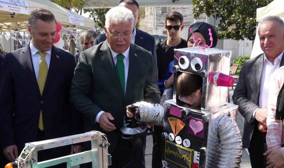 AK Parti milletvekilleri Bakırköy’de sahaya indi, vatandaşların sıkıntılarını dinledi. Türkiye