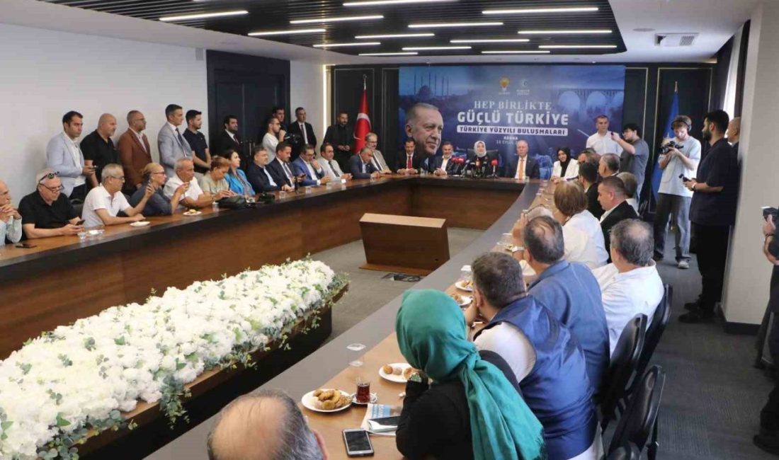 AK Parti heyeti, Türkiye Yüzyılı Buluşmaları kapsamında Adana’ya geldi. Türkiye