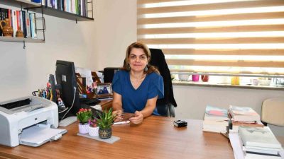 DÜZCE(İHA) – Doç. Dr. Zerrin Gamsızkan, meyve tüketiminin saatinin önemli