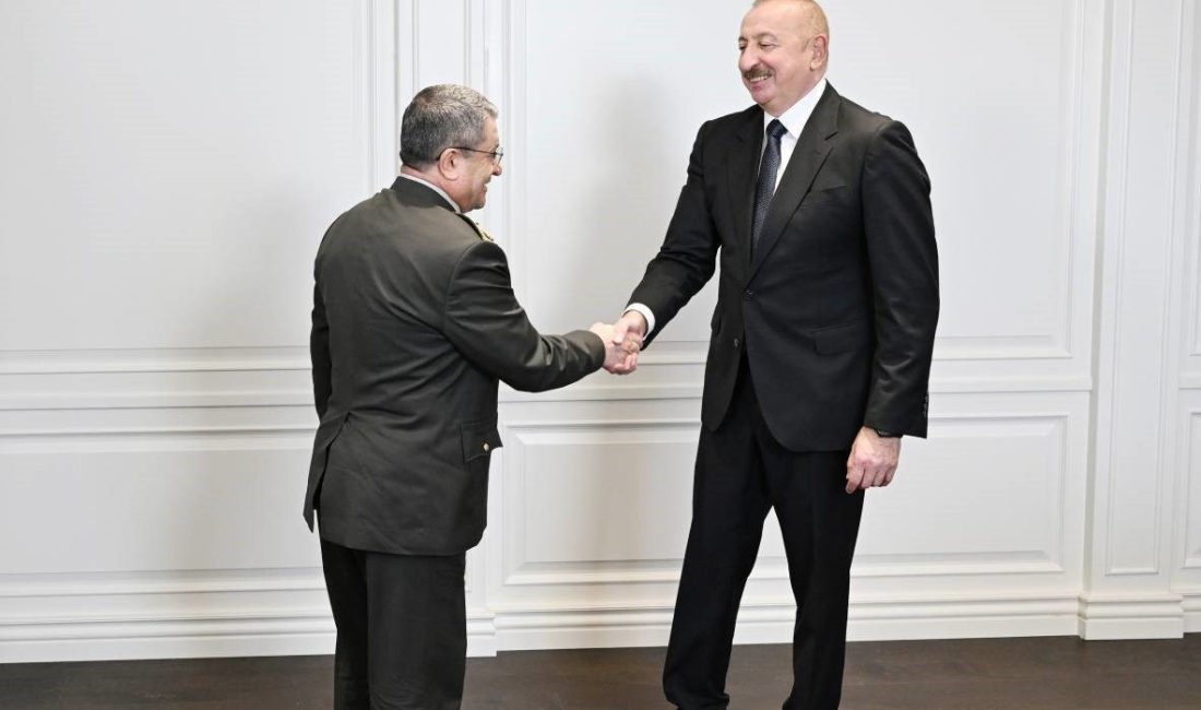 Genelkurmay Başkanı Orgeneral Selçuk Bayraktaroğlu, Azerbaycan Cumhurbaşkanı İlham Aliyev tarafından