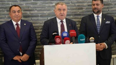 Gençlik ve Spor Bakanı Osman Aşkın Bak, “Ülkemizin güçlü olmasını,