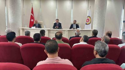 Enerji ve Tabii Kaynaklar Bakanı Alparslan Bayraktar, deprem sonrası yeniden